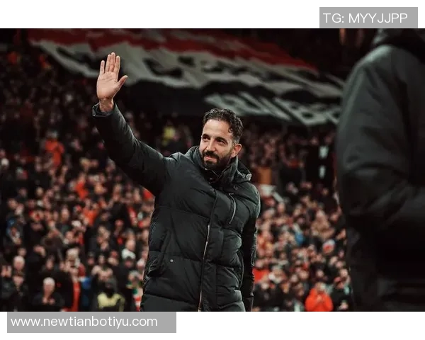 前球探分析曼联冬窗不应放走梅努和齐尔克泽的重要性与价值