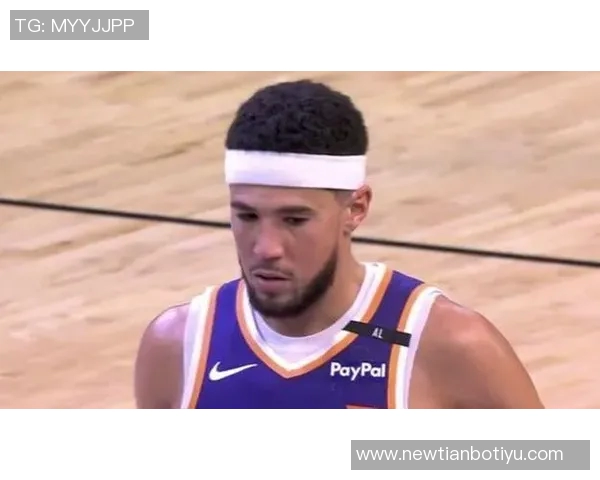 主帅奥特迎来执教首胜布克分享球队为其制作祝贺视频的温馨时刻 主帅奥特迎来执教首胜布克分享球队为其制作祝贺视频的温馨时刻