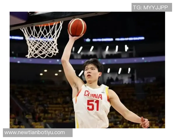 杨瀚森在对手突破时如陷泥潭提升移动速度是他亟需解决的问题