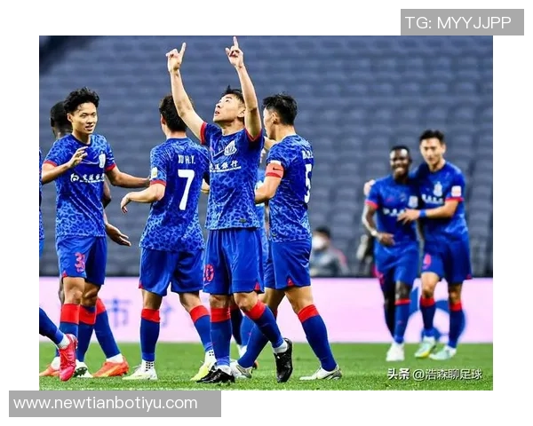 2025华润饮料中超联赛第29轮上海申花与深圳新鹏城赛后发布会精彩回顾与分析